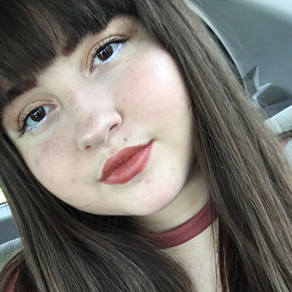 Meet your Posher, Abigail